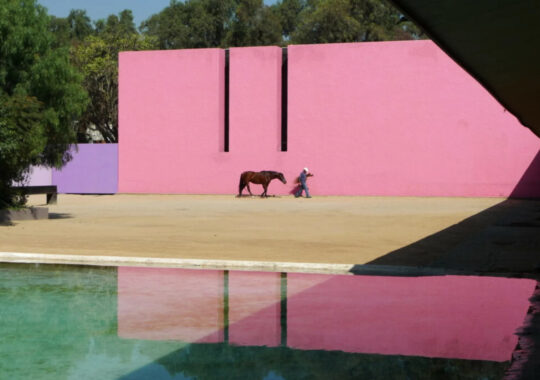 Il ruolo del colore nella costruzione dell’architettura